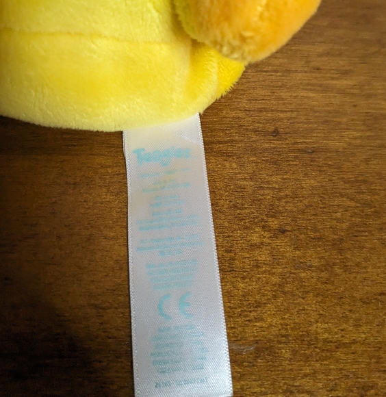 Taggies Yellow Giraffe Rattle Toy Lovey Security Blanket - Picture 6 of 6